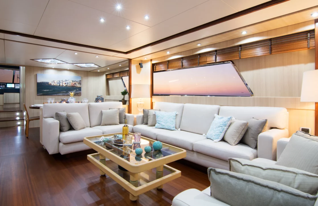An image of Acionna yacht
