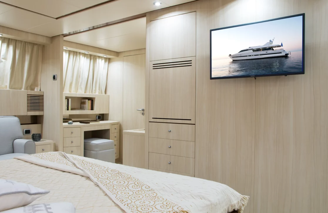 An image of Acionna yacht