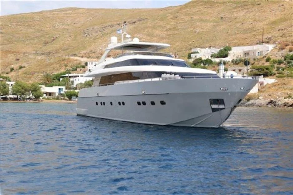 An image of Faster yacht