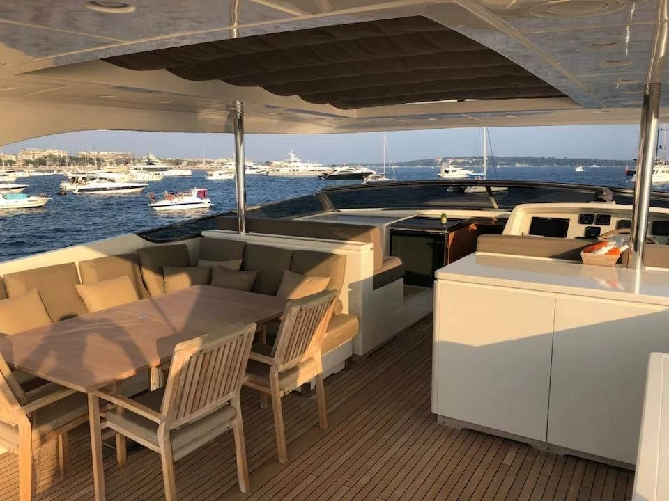 An image of Faster yacht