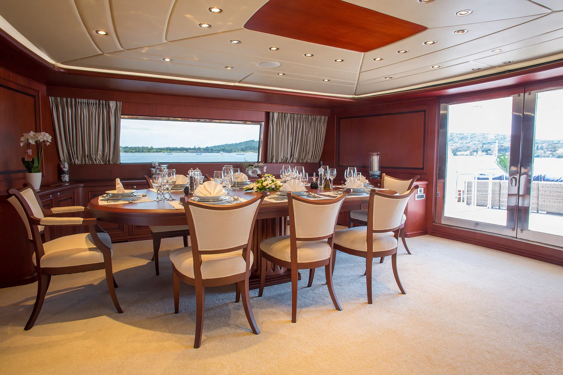 A preview of interior Dining