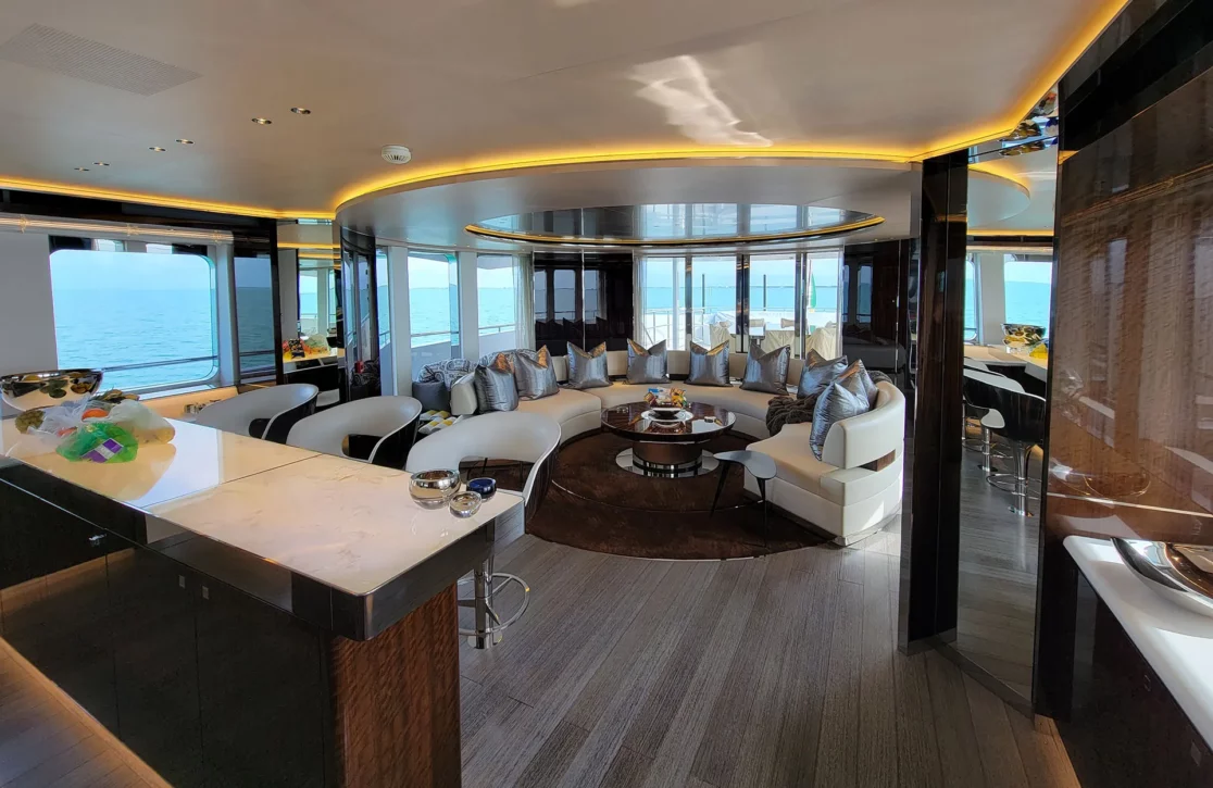 An image of Knight yacht