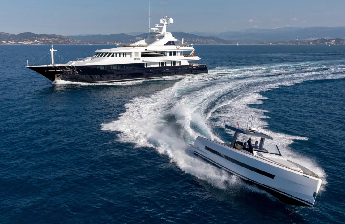 An image of Treehouse yacht