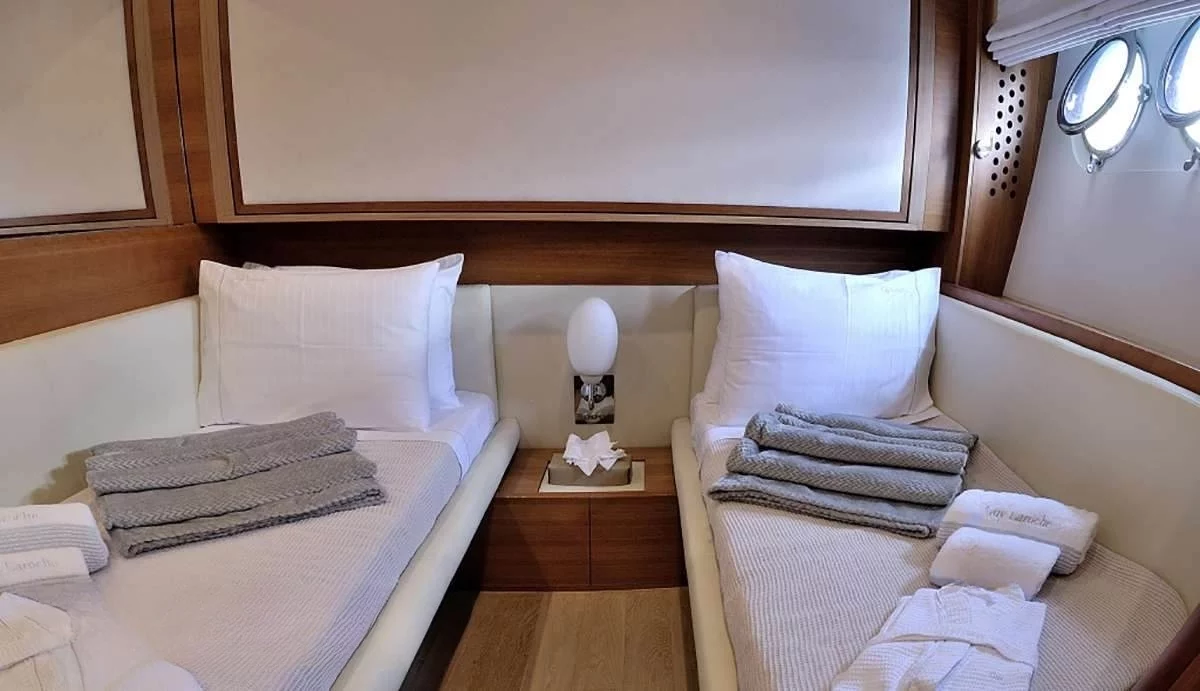 A preview of interior Bedroom cabin