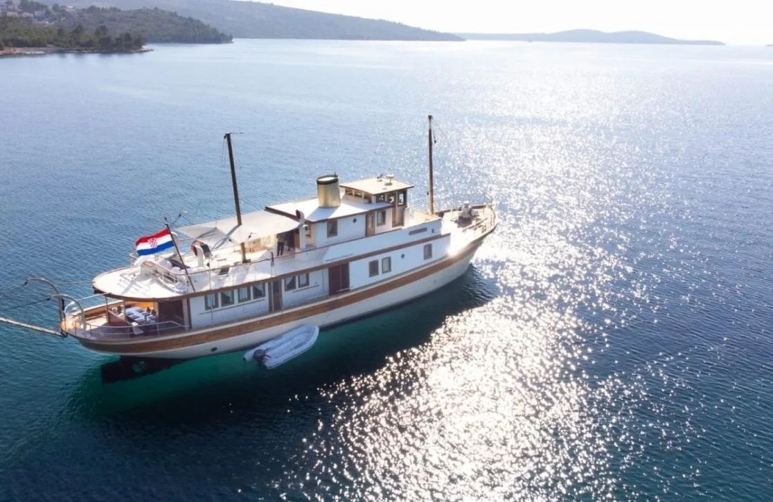 An image of Gallant yacht
