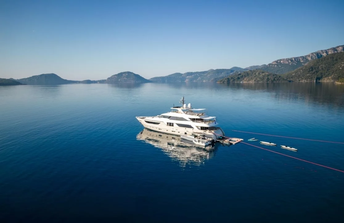 An image of Glory yacht
