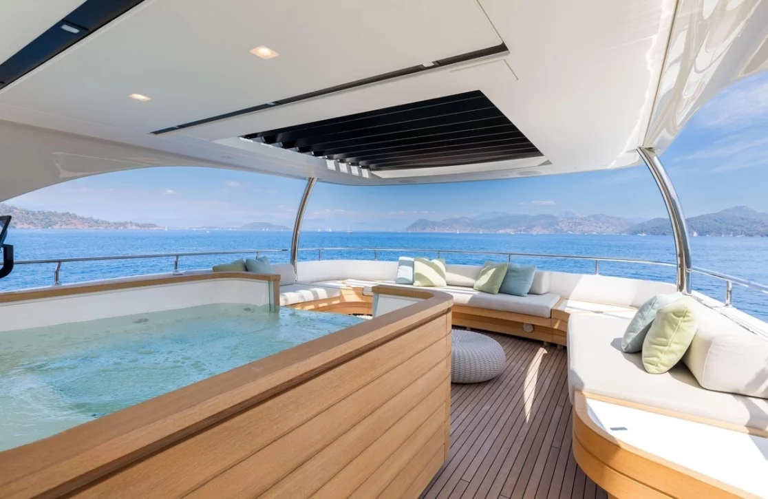 An image of Glory yacht