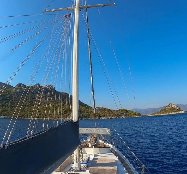 An image of Grand Sailor yacht