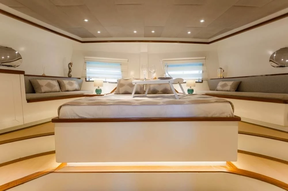 An image of Grand Sailor yacht