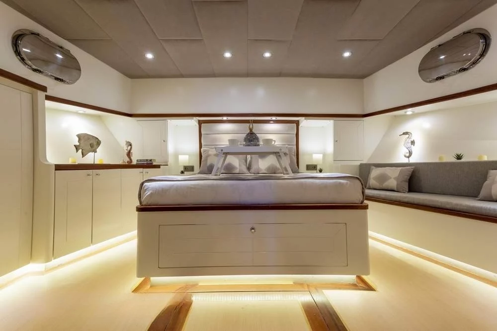 An image of Grand Sailor yacht