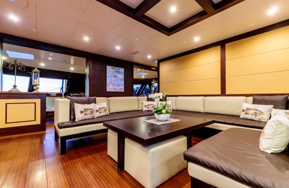 An image of Allures yacht