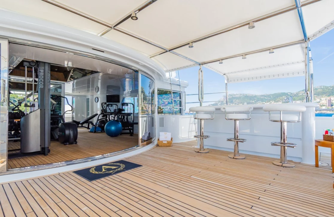 An image of Apogee yacht