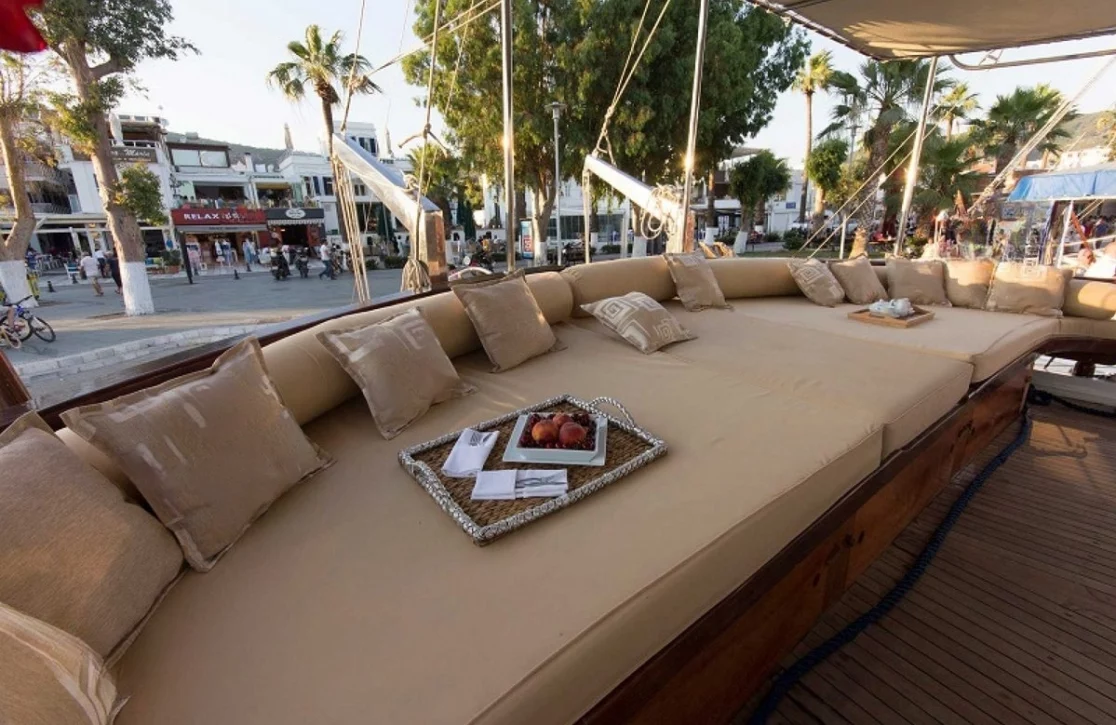 An image of Harmonia yacht