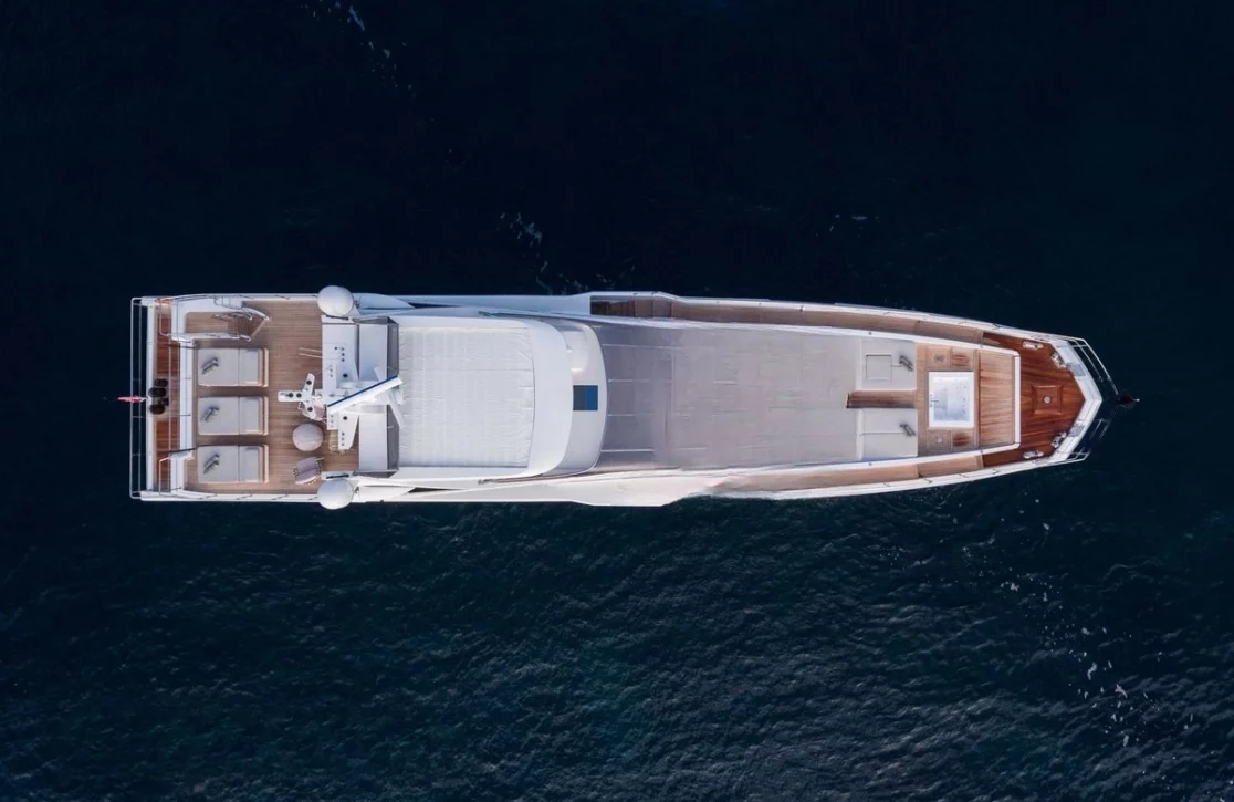 An image of Heed yacht
