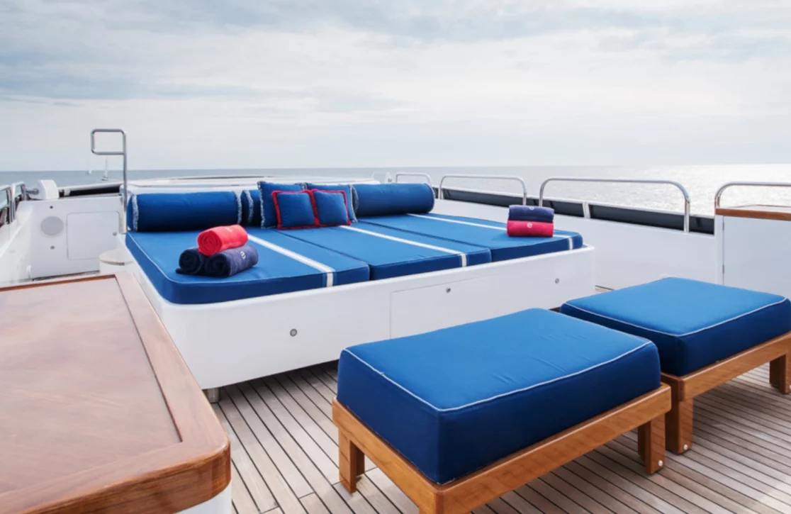 An image of Element yacht
