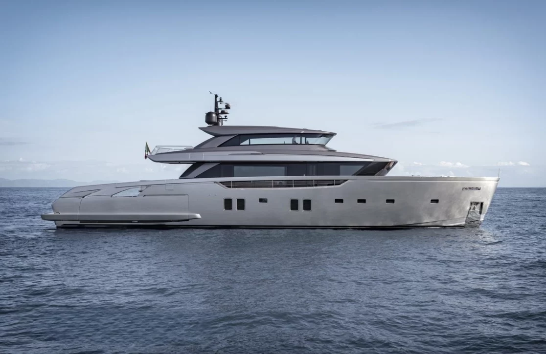 An image of Hm 1 yacht