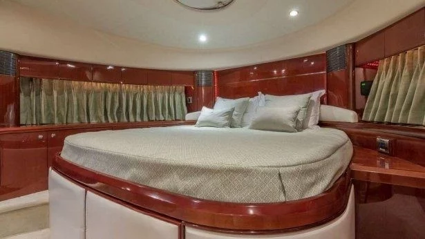 An image of Hoya Saxa yacht