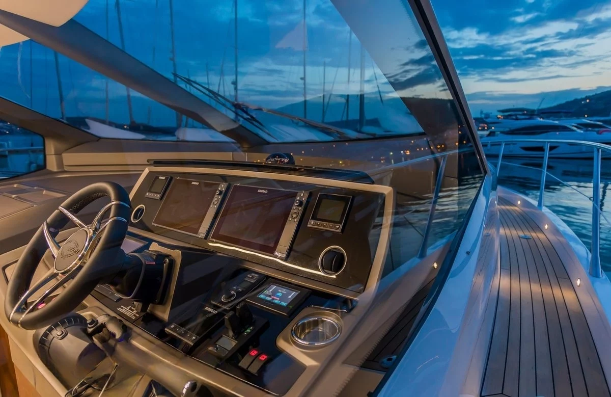 A preview of interior Bridge driving area