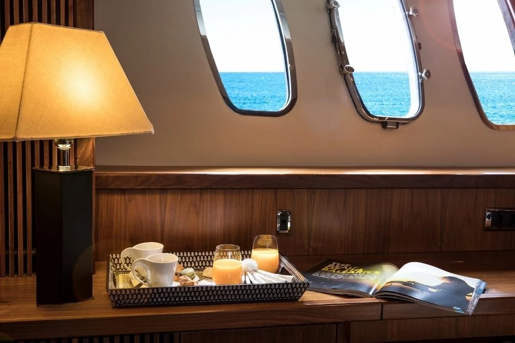 An image of Infinito yacht