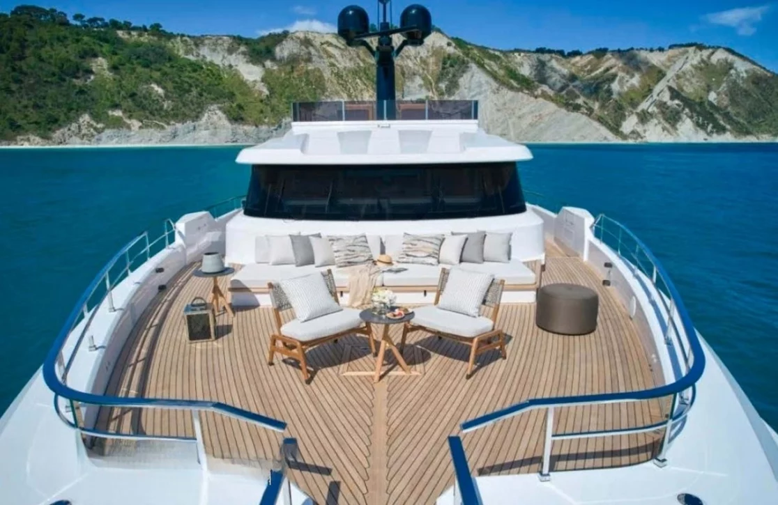 An image of Jyc yacht