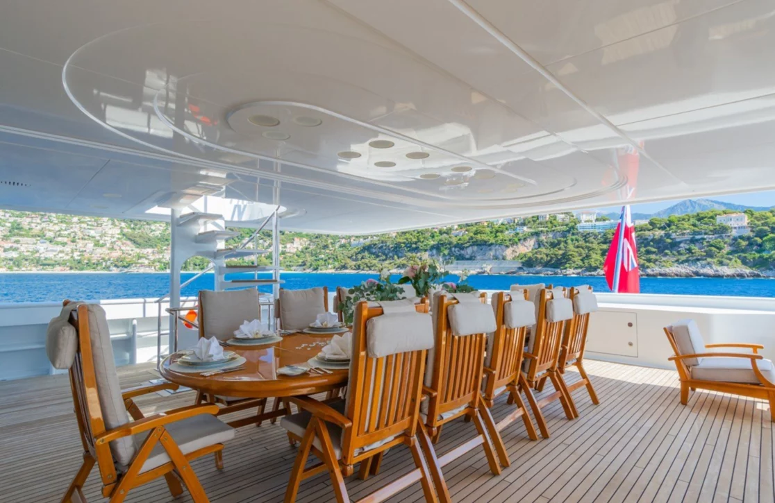 An image of Apogee yacht