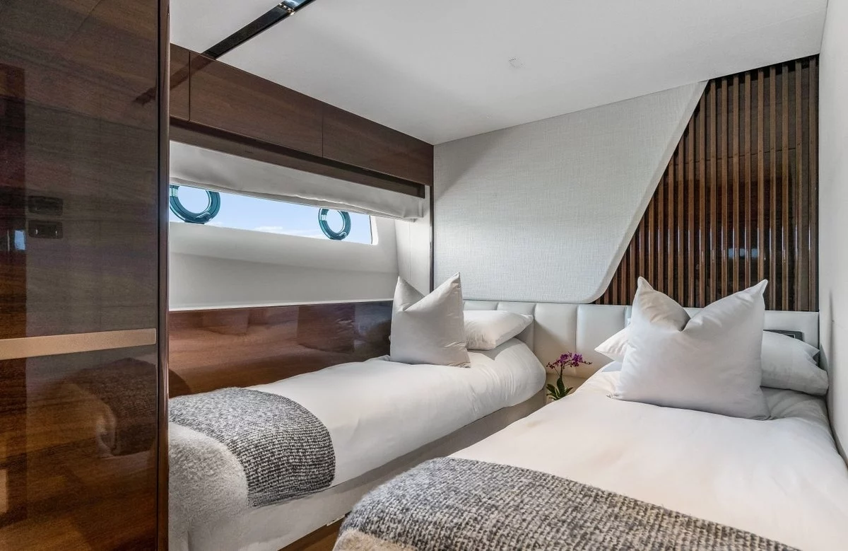 A preview of interior Bedroom cabin