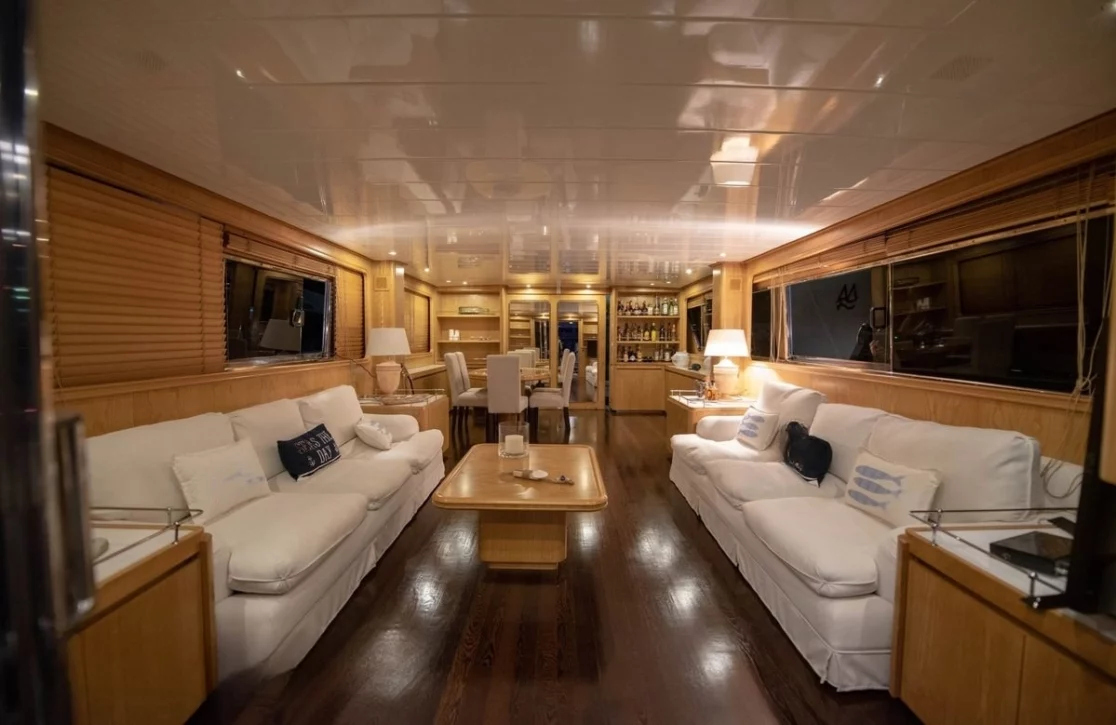 An image of Kiss yacht