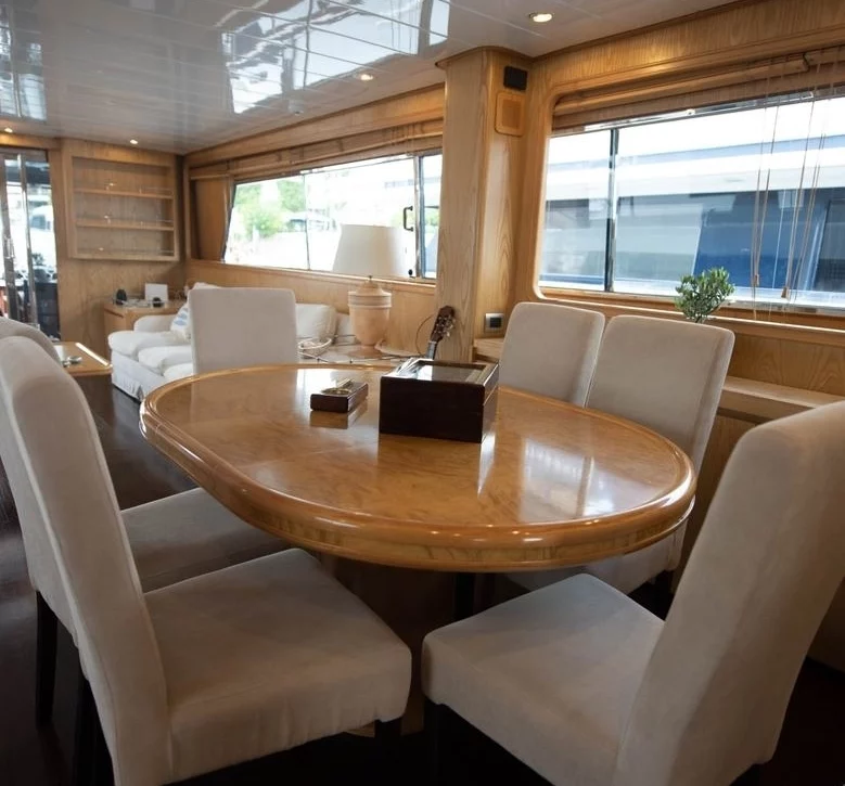An image of Kiss yacht