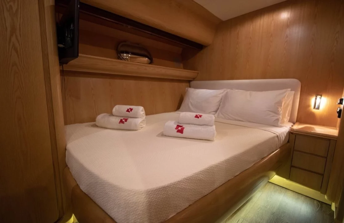 An image of Kiss yacht