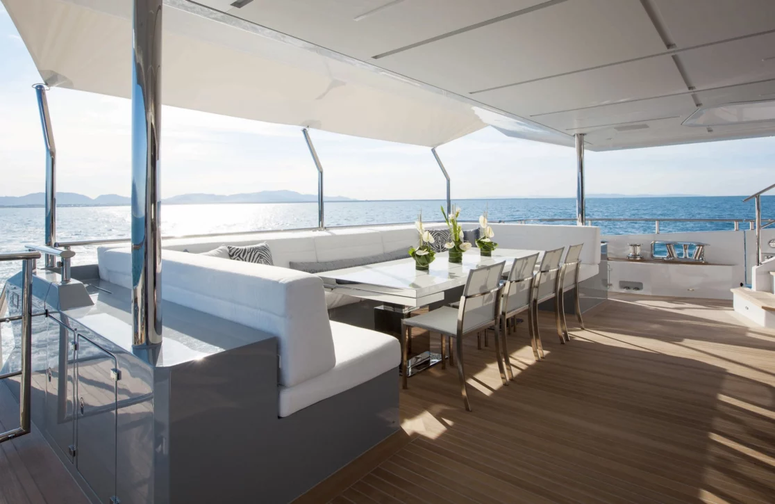 An image of H yacht