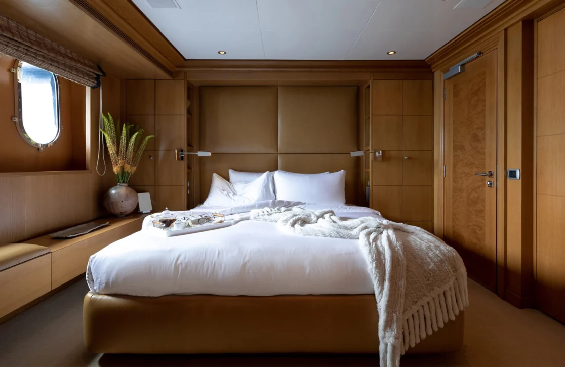 An image of Treehouse yacht