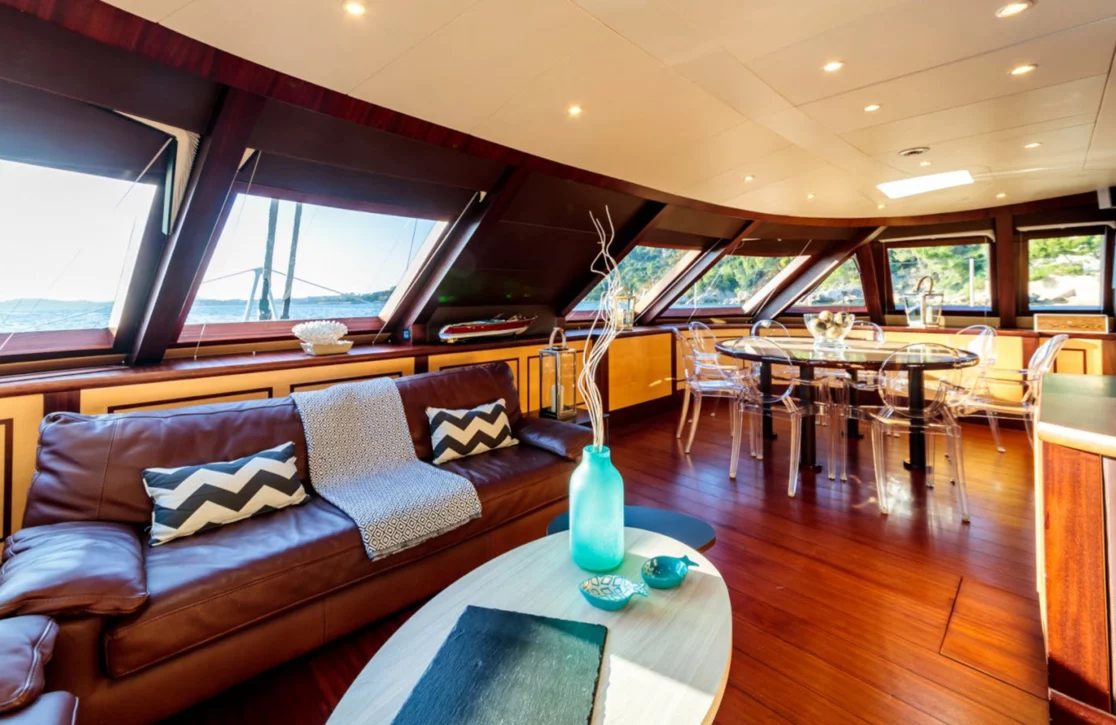 An image of Allures yacht