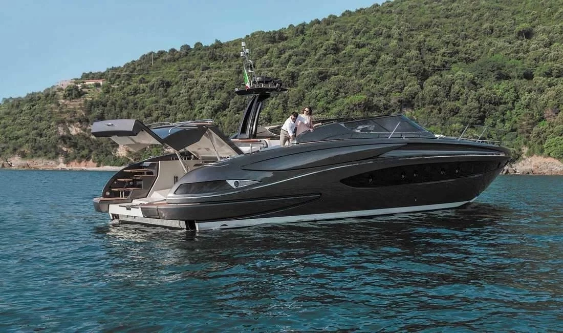 An image of Largo yacht