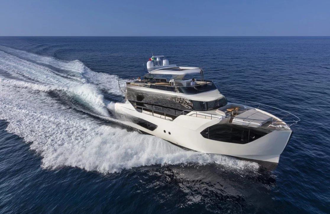 An image of Legend II yacht