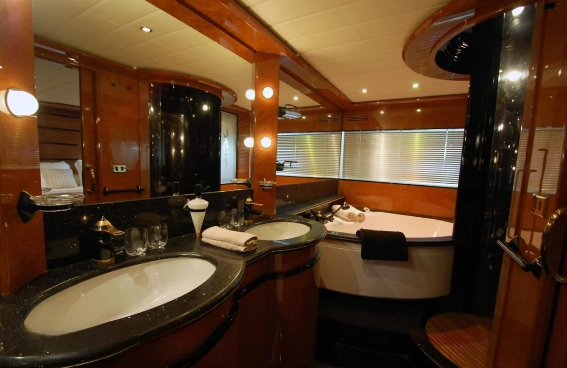 An image of Leigh yacht