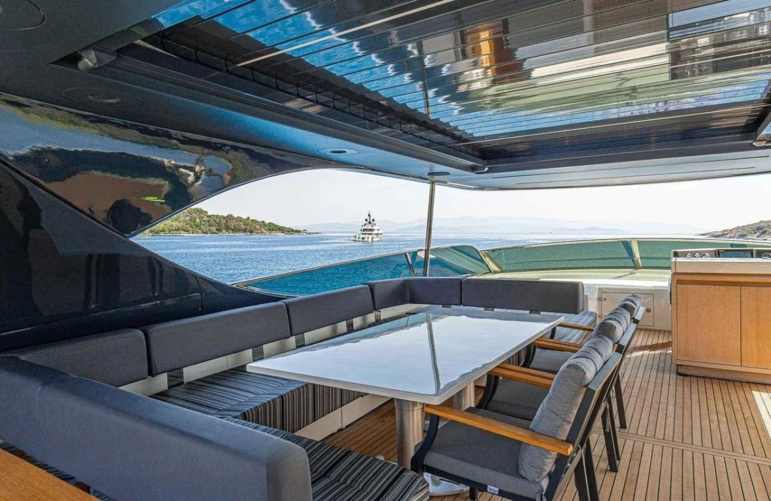 An image of Liberata yacht