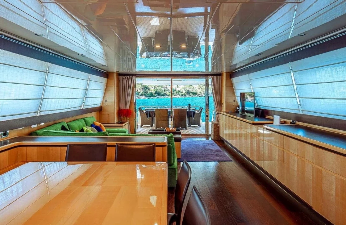 An image of Liberata yacht