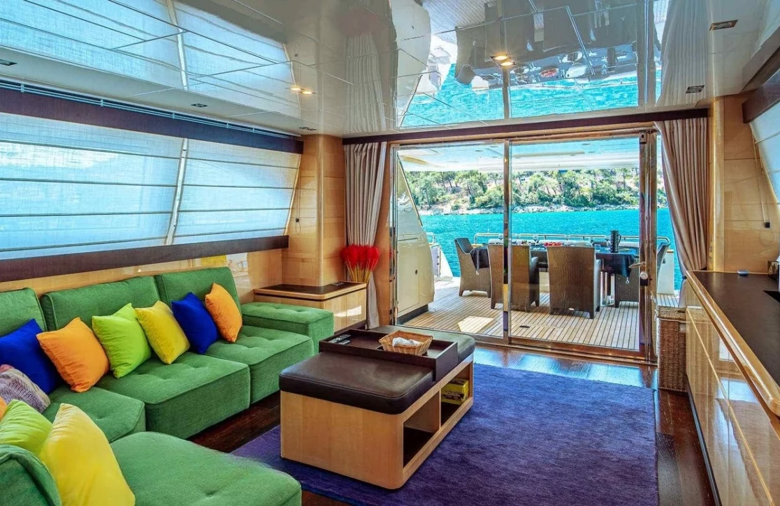 An image of Liberata yacht