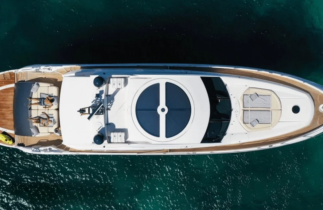 An image of Light Blue yacht