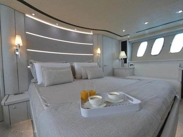An image of Light Blue yacht