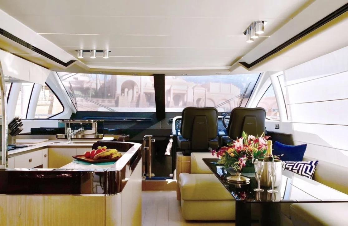 An image of Liquid Asset yacht
