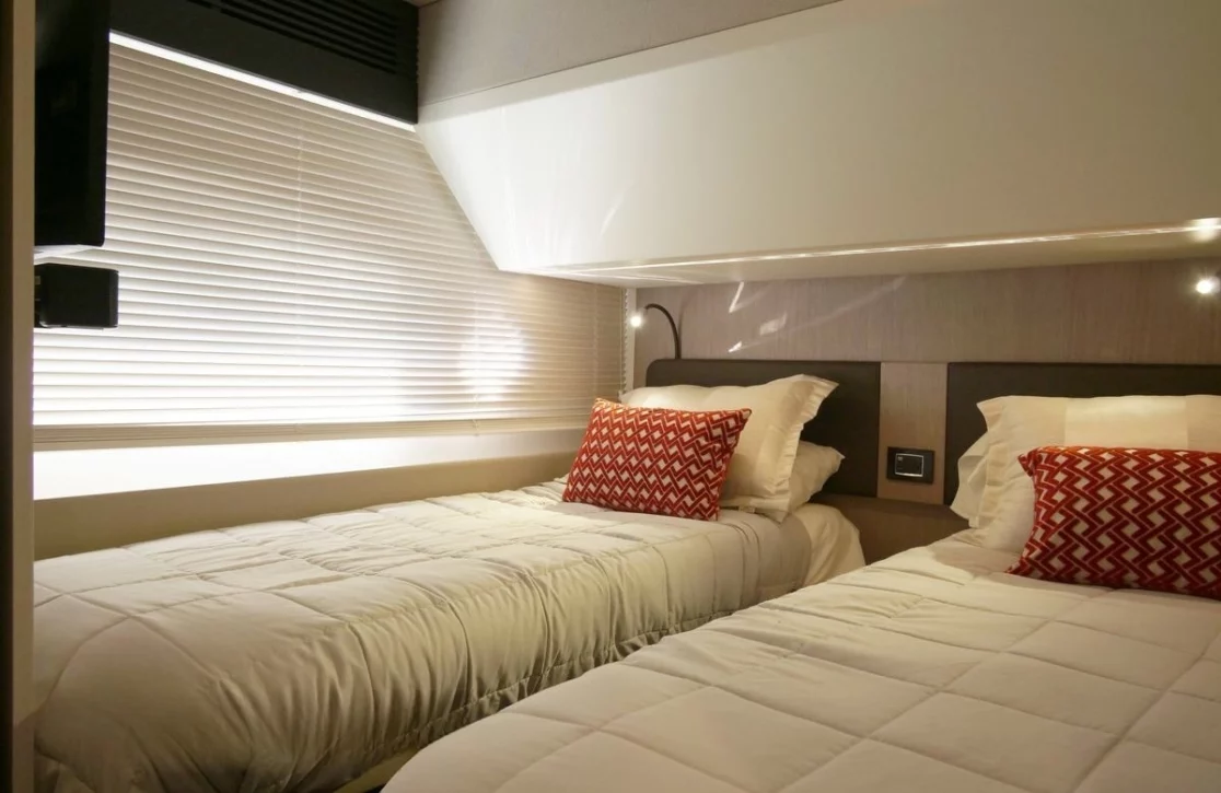 An image of Liquid Asset yacht