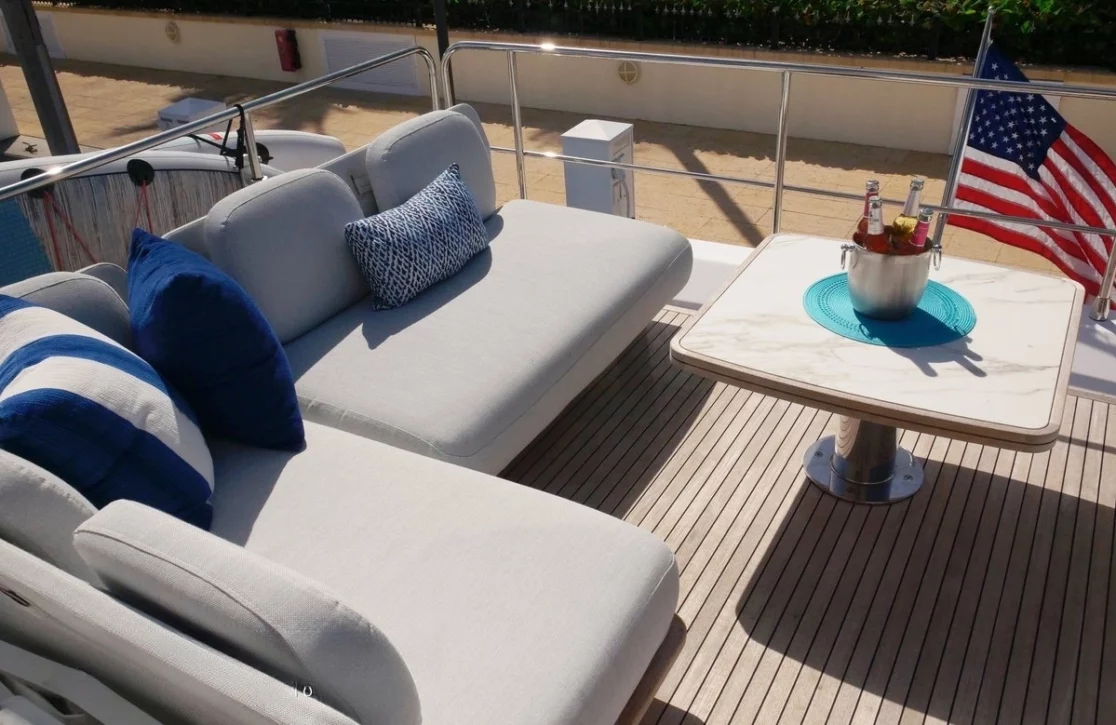 An image of Liquid Asset yacht