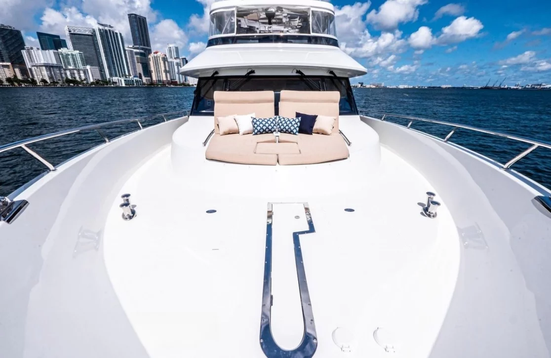 An image of Live Mas yacht