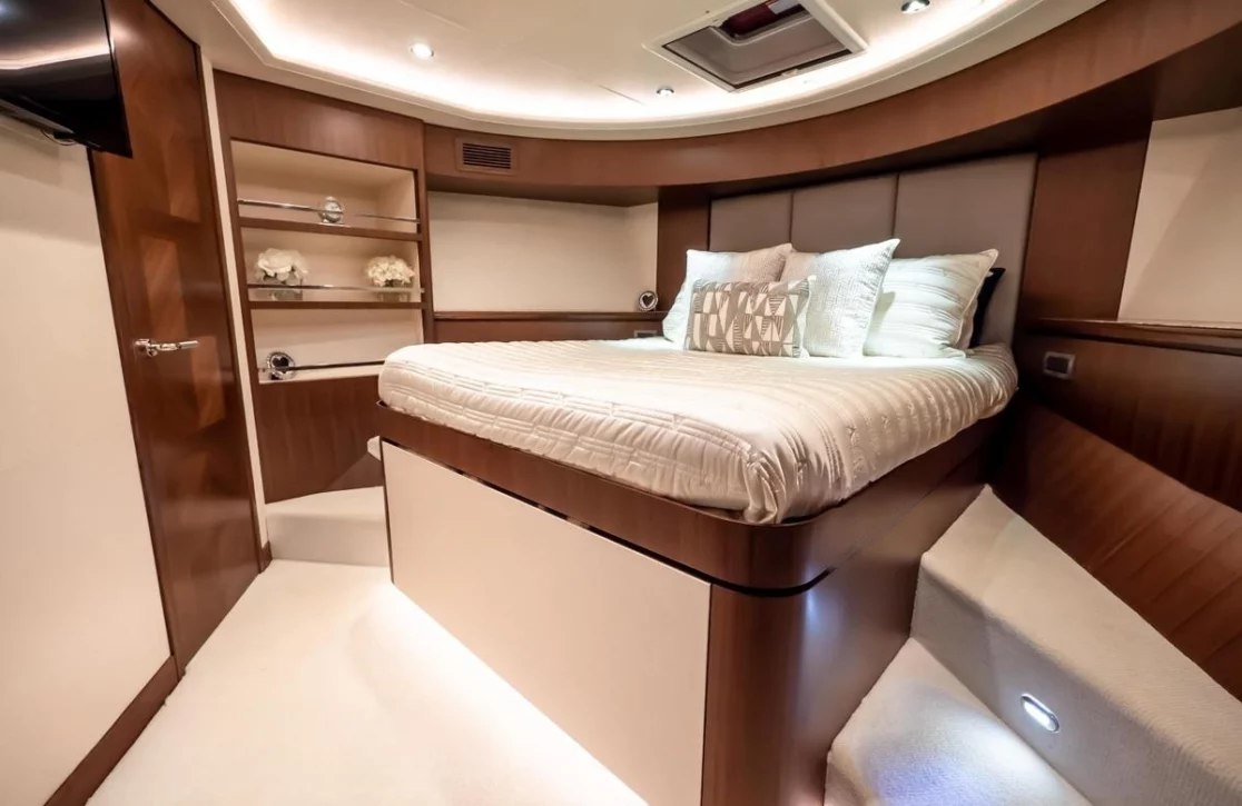 An image of Live Mas yacht