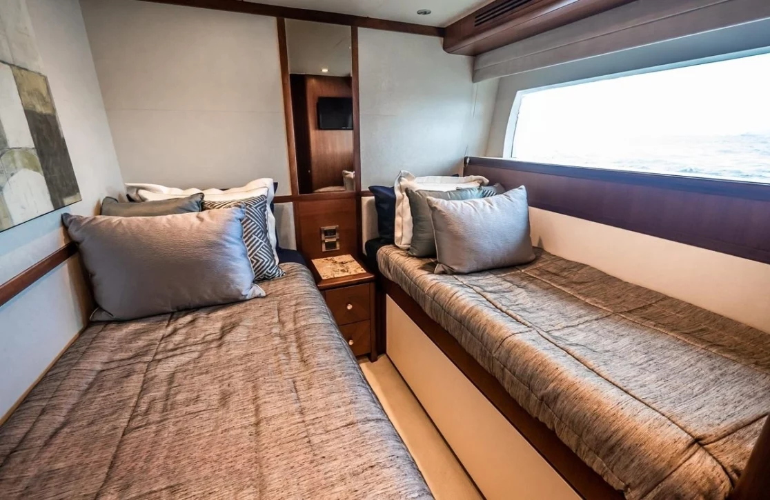 An image of Live Mas yacht
