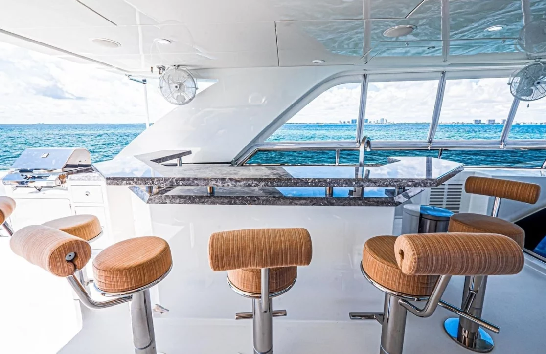 An image of Live Mas yacht
