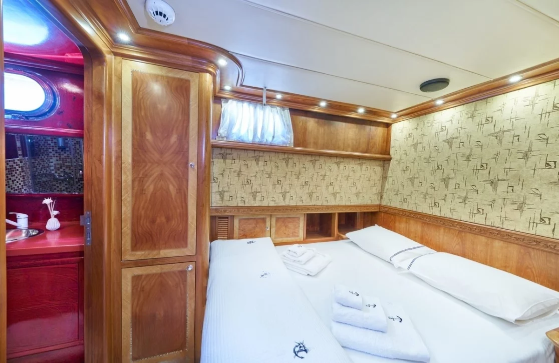 An image of Lotus yacht