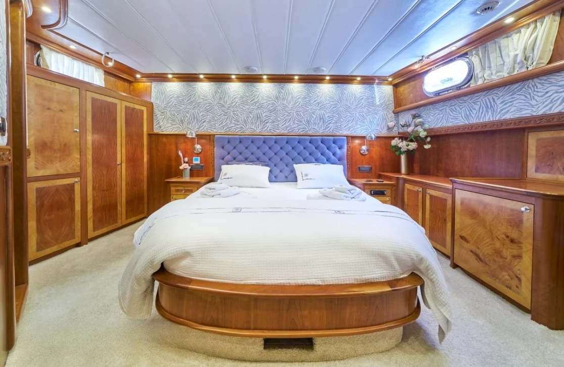 An image of Lotus yacht