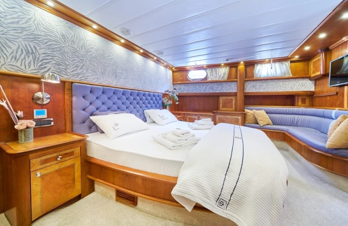 An image of Lotus yacht